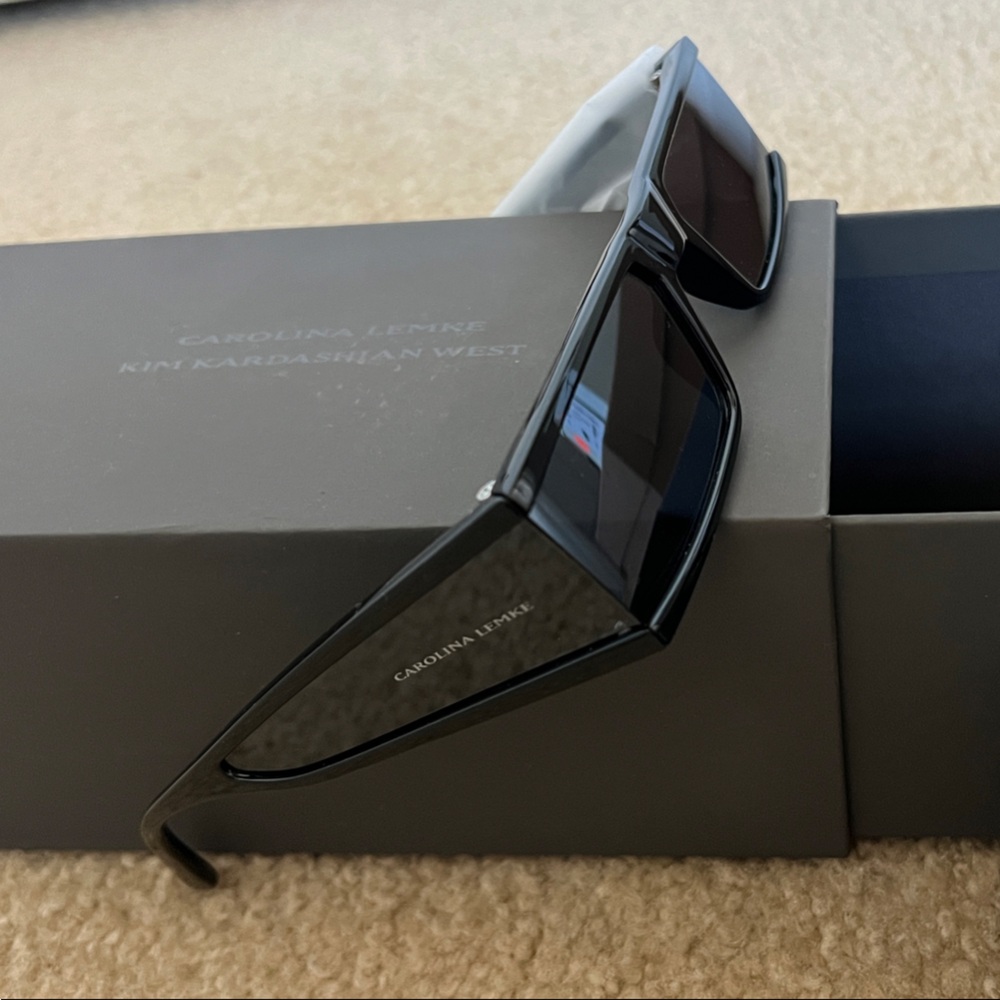 Carolina Lemke Black Rectangular Sunglasses - Picture 2 of 6